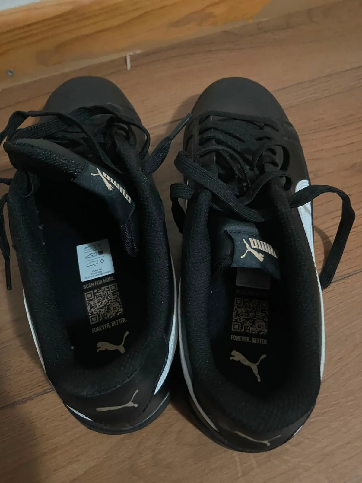 ¡Zapatillas Clásicas en Excelente Estado! 👟
